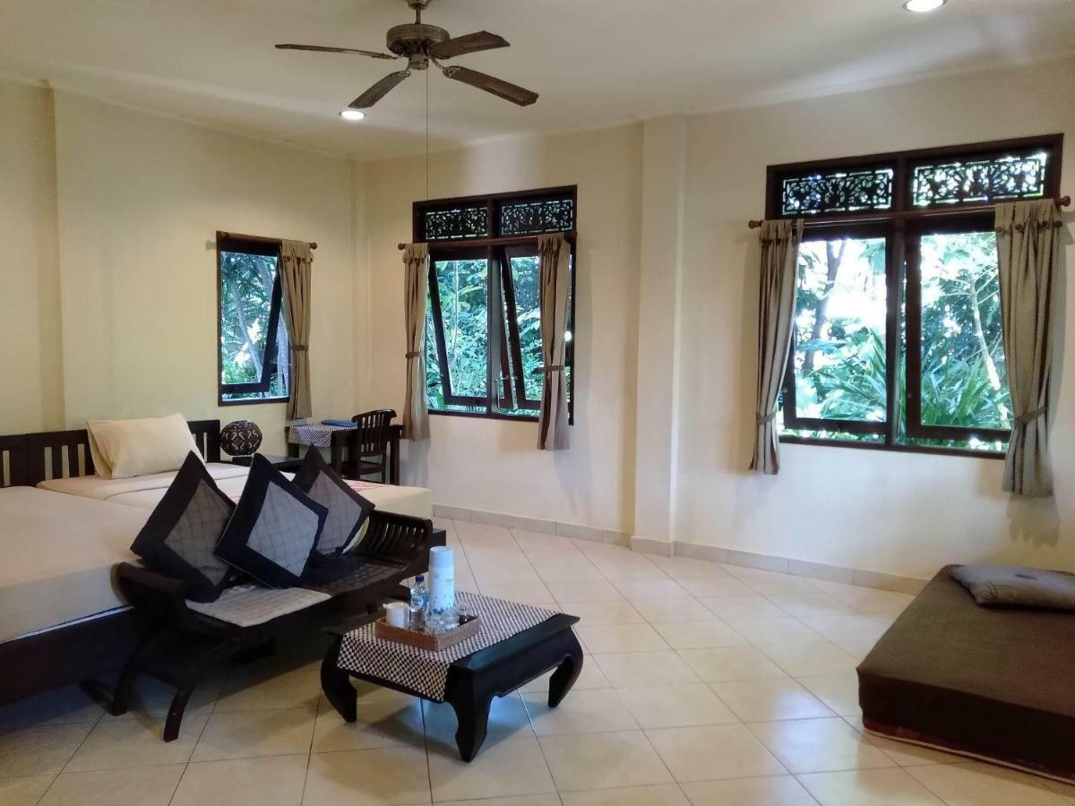 Prasanti Tempat Tidur & Sarapan 2*